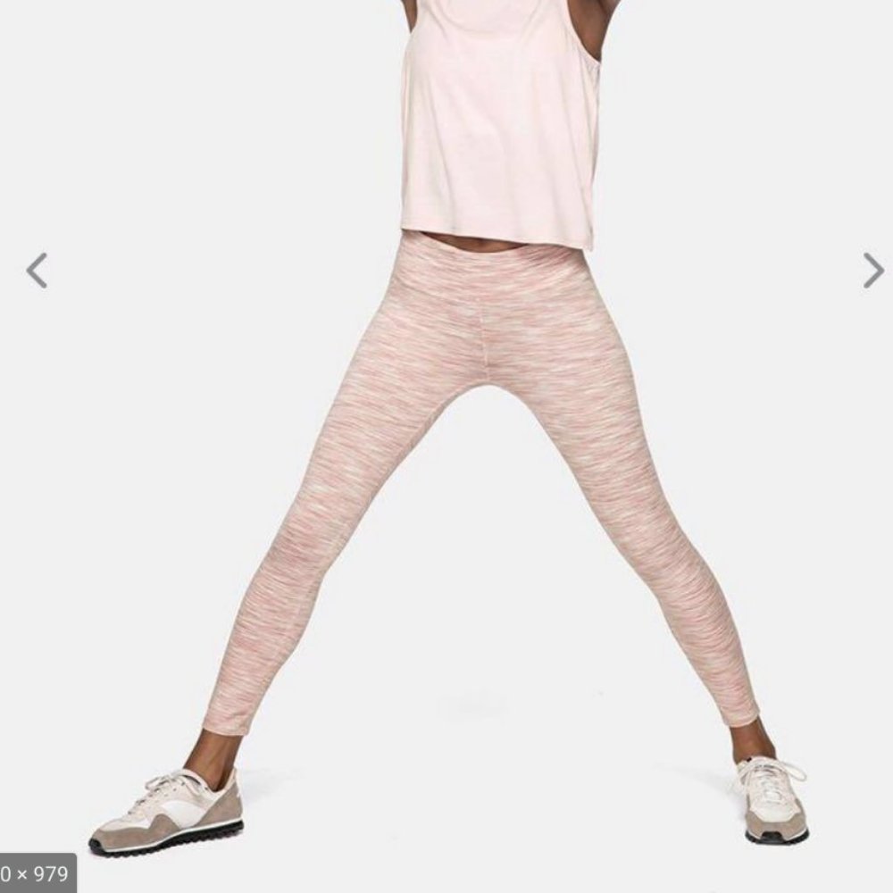 Outdoor Voices FreeForm Legging in Rose Quartz